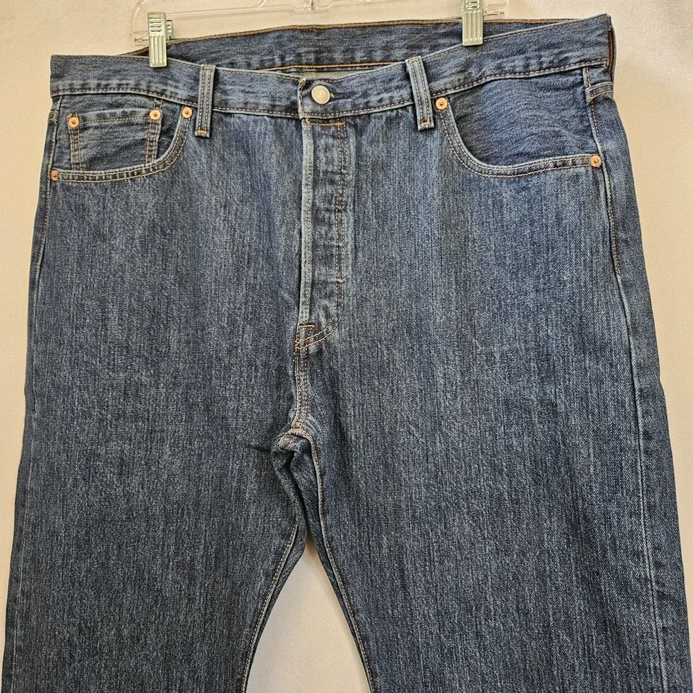 Levi's 501 Jeans Mens 40x29 Blue Denim Straight Leg Button Fly Dark Wash Classic